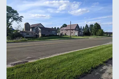 2000 Columbus Street, Sun Prairie, WI 53590 - Photo 2