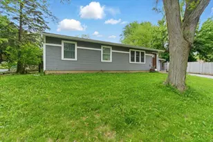 5 Daffodil Ln, Madison, WI 53714 - Photo 4