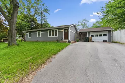 5 Daffodil Lane, Madison, WI 53714 - Photo 2