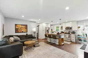 5 Daffodil Ln, Madison, WI 53714 - Photo 6