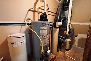 1021 W Pleasant St, Portage, WI 53901 - Photo 16