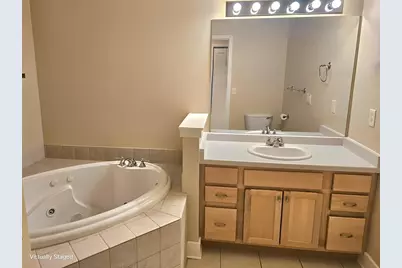 1021 W Pleasant Street #5, Portage, WI 53901 - Photo 8