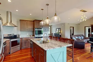 W10559 Hickory Point Rd, Beaver Dam, WI 53916 - Photo 14