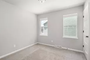 9155 Honey Harvest Ln, Verona, WI 53593 - Photo 12