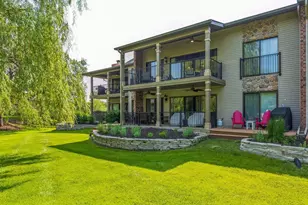 33 Abbey Villa Cir, Fontana, WI 53125 - Photo 16