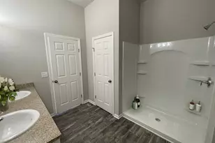 831 Sarah St, Belleville, WI 53508 - Photo 10