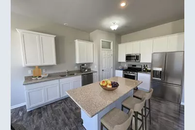 831 Sarah Street, Belleville, WI 53508 - Photo 4