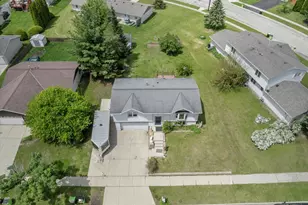 917 Wheelock Ave, Hartford, WI 53027 - Photo 32