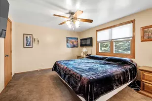 917 Wheelock Ave, Hartford, WI 53027 - Photo 20