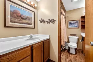 917 Wheelock Ave, Hartford, WI 53027 - Photo 22