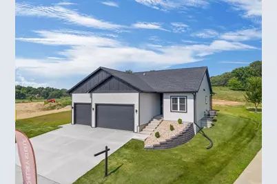 935 Hay Creek Trail, Reedsburg, WI 53959 - Photo 4