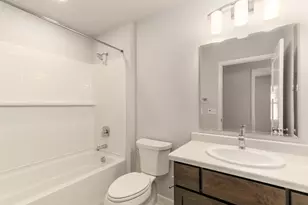 6501 Prairie Wood Dr, Mcfarland, WI 53558 - Photo 12