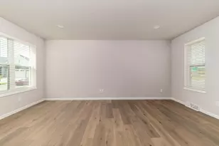 6501 Prairie Wood Dr, Mcfarland, WI 53558 - Photo 2