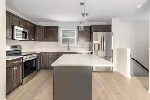 6501 Prairie Wood Dr, Mcfarland, WI 53558 - Photo 4