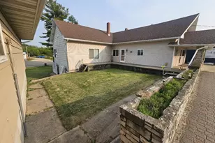 1004 Water Ave, Hillsboro, WI 54634 - Photo 2