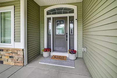 825 Richard Way, Waunakee, WI 53597 - Photo 8