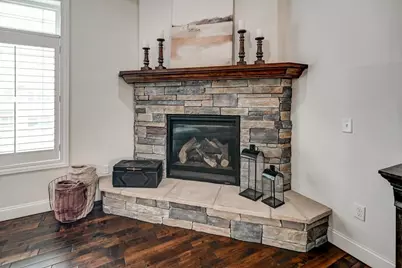 825 Richard Way, Waunakee, WI 53597 - Photo 12