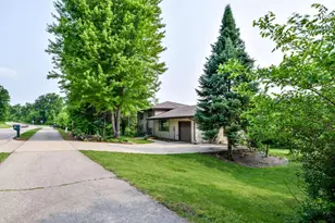 5802 Woodland Dr, Waunakee, WI 53597 - Photo 8