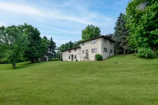 5802 Woodland Dr, Waunakee, WI 53597 - Photo 10