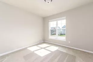 811 Indigo Ln, Waunakee, WI 53597 - Photo 12