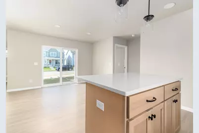 811 Indigo Lane, Waunakee, WI 53597 - Photo 8