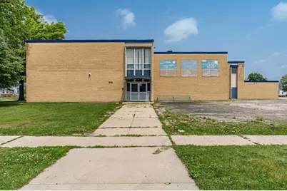 1033 Woodward Avenue, Beloit, WI 53511 - Photo 1