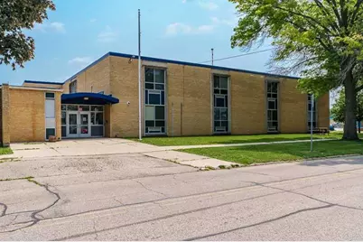 1033 Woodward Avenue, Beloit, WI 53511 - Photo 6