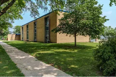 1033 Woodward Avenue, Beloit, WI 53511 - Photo 2