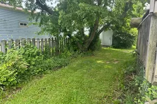 W211N11783 Hilltop Cir, Germantown, WI 53022 - Photo 22