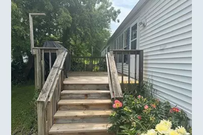 W211N11783 Hilltop Circle, Germantown, WI 53022 - Photo 4