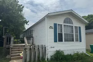 W211N11783 Hilltop Cir, Germantown, WI 53022 - Photo 28