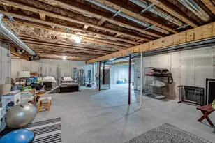 1001 Woodward Dr, Madison, WI 53704 - Photo 88