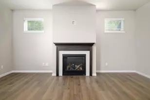 5902 Saturn Dr, Madison, WI 53718 - Photo 6