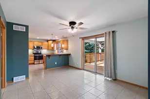 1601 Raspberry Ln, Mount Horeb, WI 53572 - Photo 14