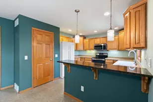 1601 Raspberry Ln, Mount Horeb, WI 53572 - Photo 10