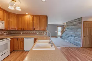 30694 County Rd W, Elroy, WI 53929 - Photo 12