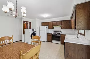 1552 Johnson St, Stoughton, WI 53589 - Photo 14