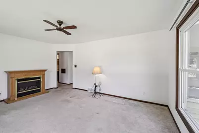 1552 Johnson Street, Stoughton, WI 53589 - Photo 10