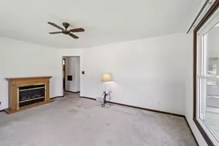 1552 Johnson St, Stoughton, WI 53589 - Photo 10