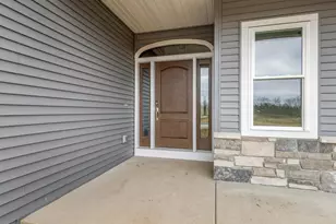 3286 W Prairie Grove Ln, Beloit, WI 53511 - Photo 12