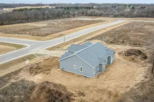 3286 W Prairie Grove Ln, Beloit, WI 53511 - Photo 34