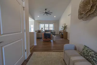 3286 W Prairie Grove Lane, Beloit, WI 53511 - Photo 6