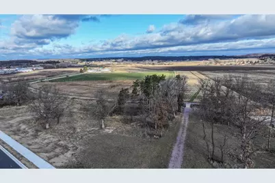 508 Prairie View Drive, Portage, WI 53901 - Photo 10