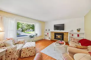 3625 Cascade Rd, Madison, WI 53704 - Photo 2