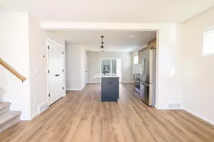 1082 Tundra Ave, Oregon, WI 53575 - Photo 4