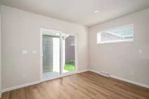 1082 Tundra Ave, Oregon, WI 53575 - Photo 6