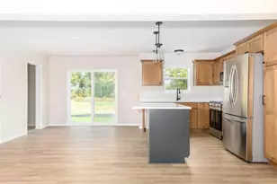 6425 Prairie Wood Dr, Mcfarland, WI 53558 - Photo 4