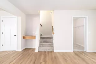 6425 Prairie Wood Dr, Mcfarland, WI 53558 - Photo 6