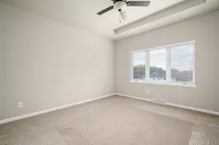 1812 August Moon Dr, Madison, WI 53718 - Photo 8