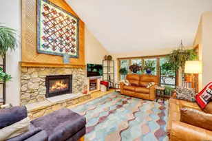 21 Torrey Pines Ct, Madison, WI 53717 - Photo 10